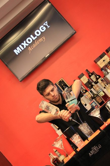 ron_abuelo_barman_competition